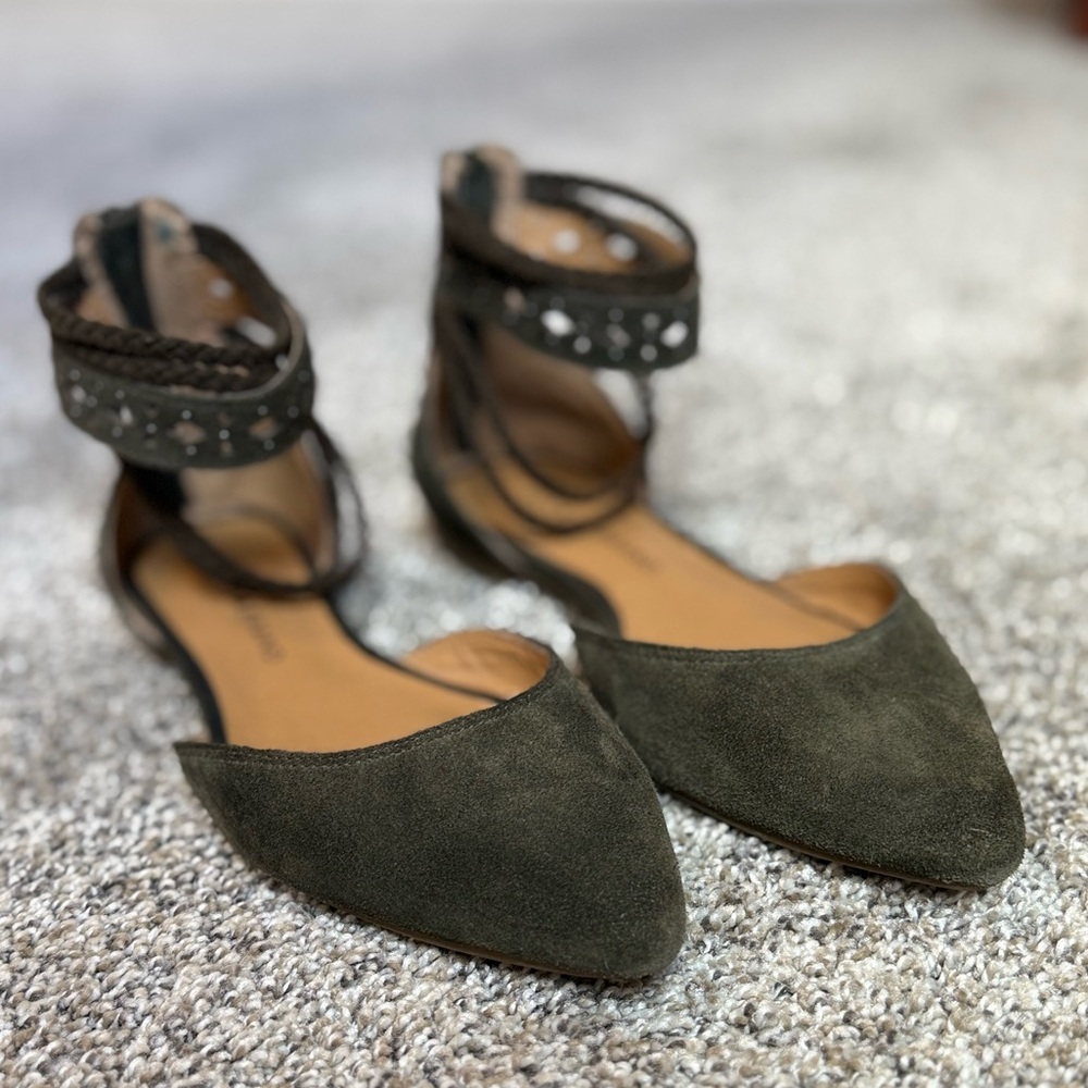 Lucky Brand 🍀 Olive Green Leather Gladiator Flats
